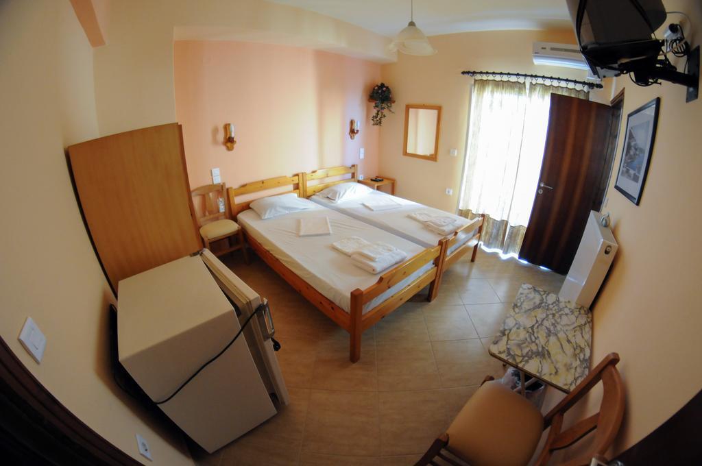Nefeli Rooms Pefki  Zimmer foto