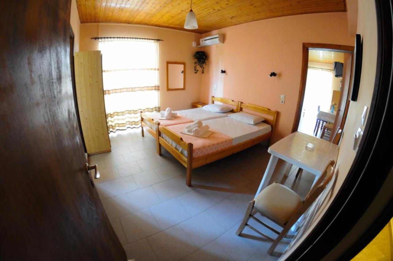 Nefeli Rooms Pefki  Zimmer foto
