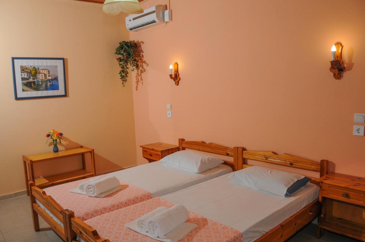 Nefeli Rooms Pefki  Zimmer foto